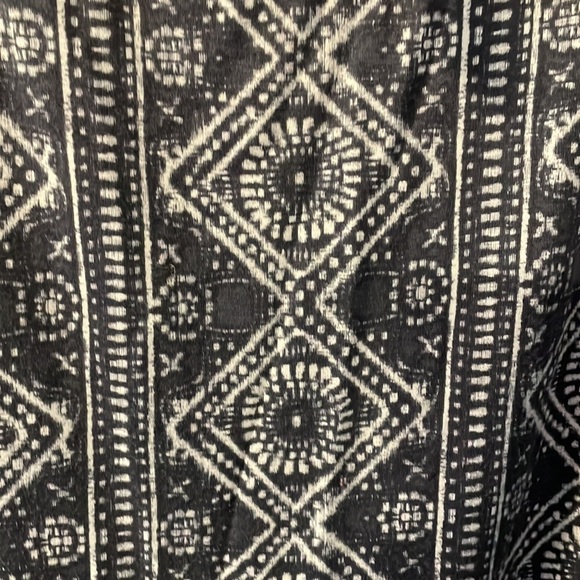 NWT Willow & Clay women’s skirt, size medium, color, slate blue - Picture 3 of 5